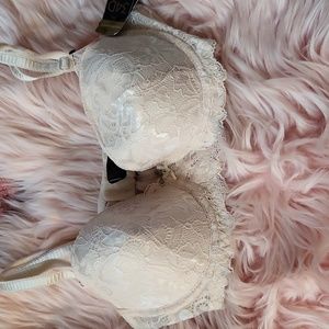 SALE!! Brand New MARILYN MONROE CONVERTIBLE PUSH-UP BRA-34D